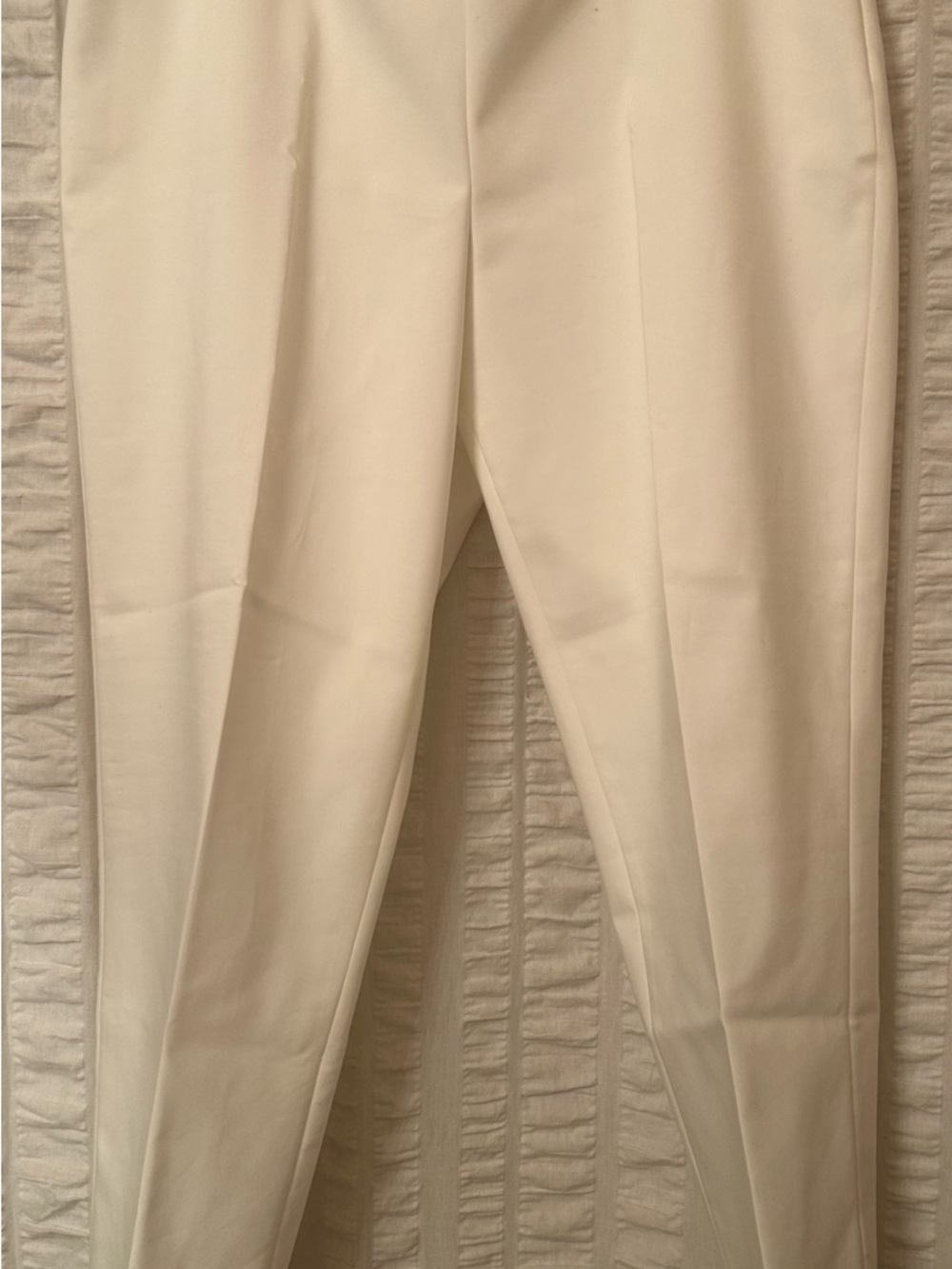 Chaus Cream Cropped Dress Pants